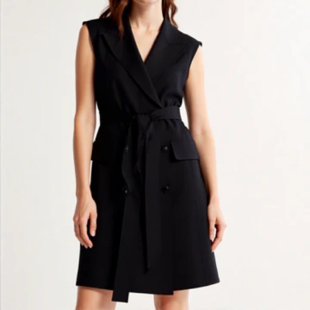 H&M Black Sleeveless Blazer Coat (small)